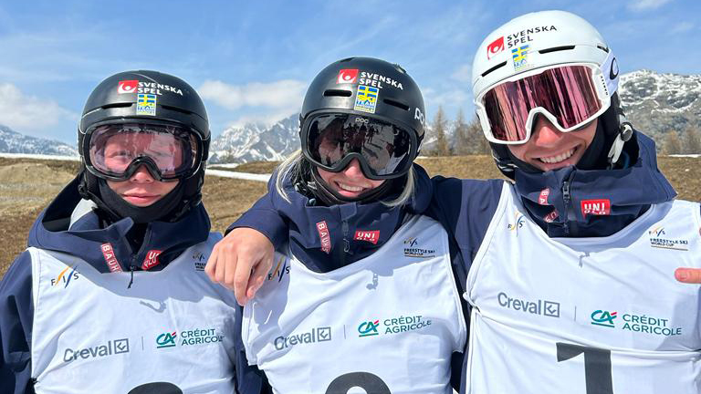 Emil Holmgren, Moa Gustafson, och Filip Gravenfors tog sig till final på JVM. Foto: STSM